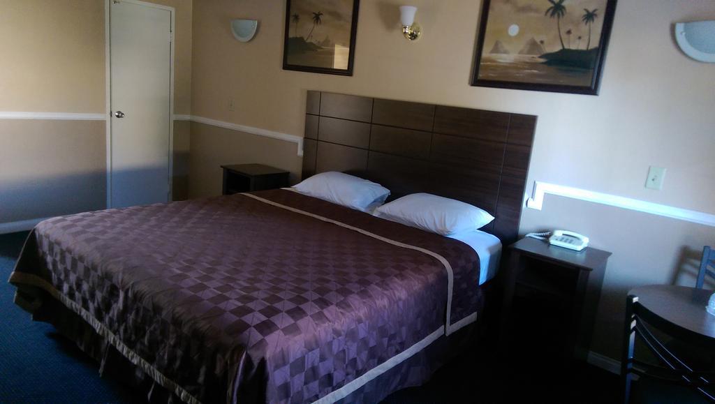 Whittier Travel Inn Esterno foto