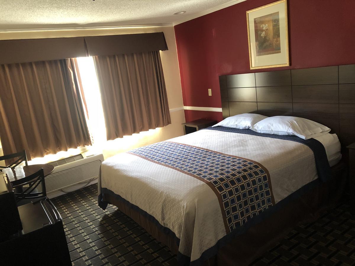Whittier Travel Inn Esterno foto