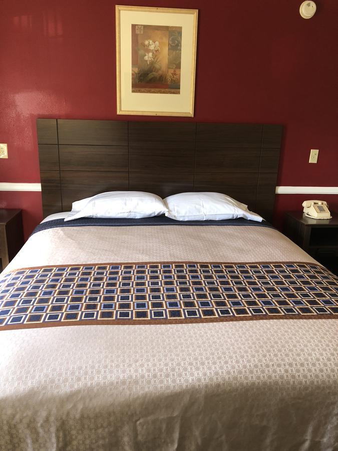 Whittier Travel Inn Esterno foto