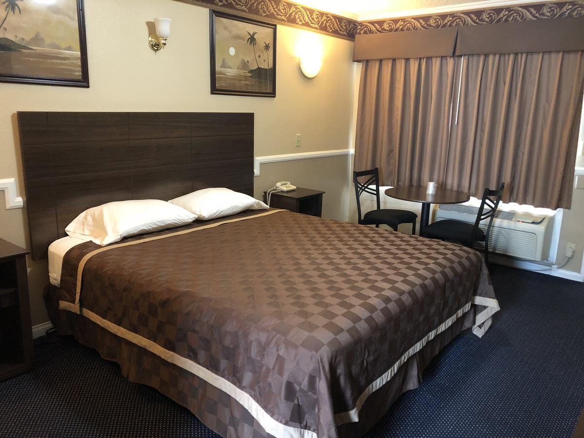 Whittier Travel Inn Esterno foto