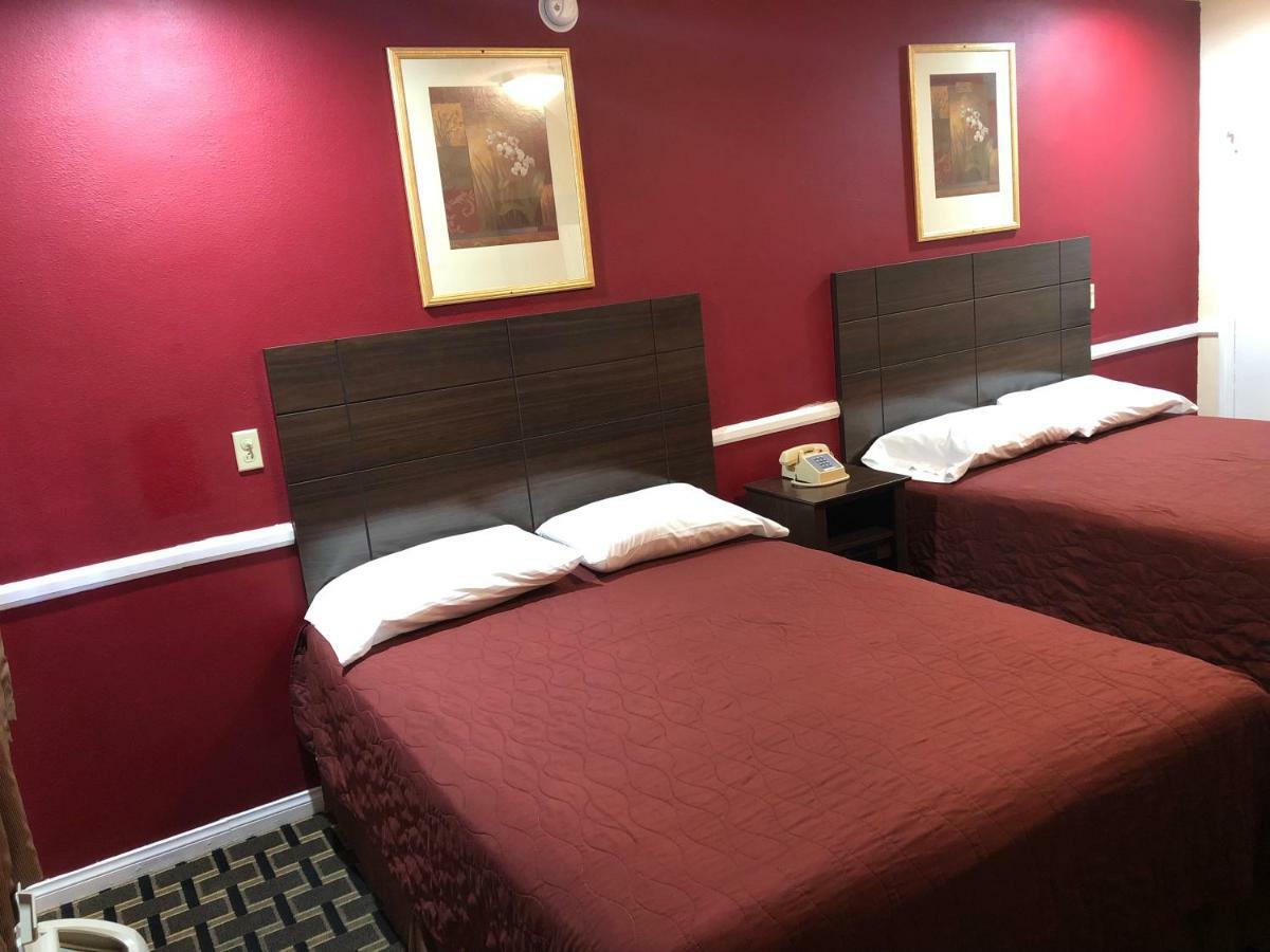 Whittier Travel Inn Esterno foto