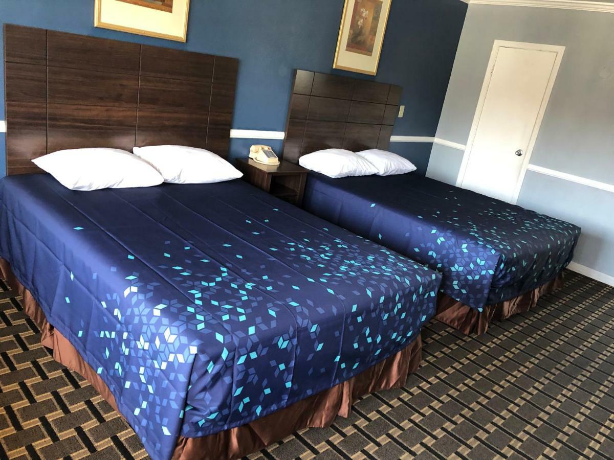 Whittier Travel Inn Esterno foto